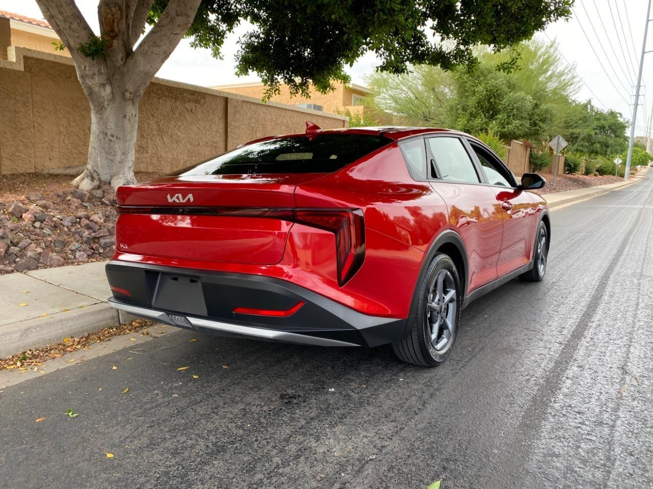 Kia K4 LXS 2025