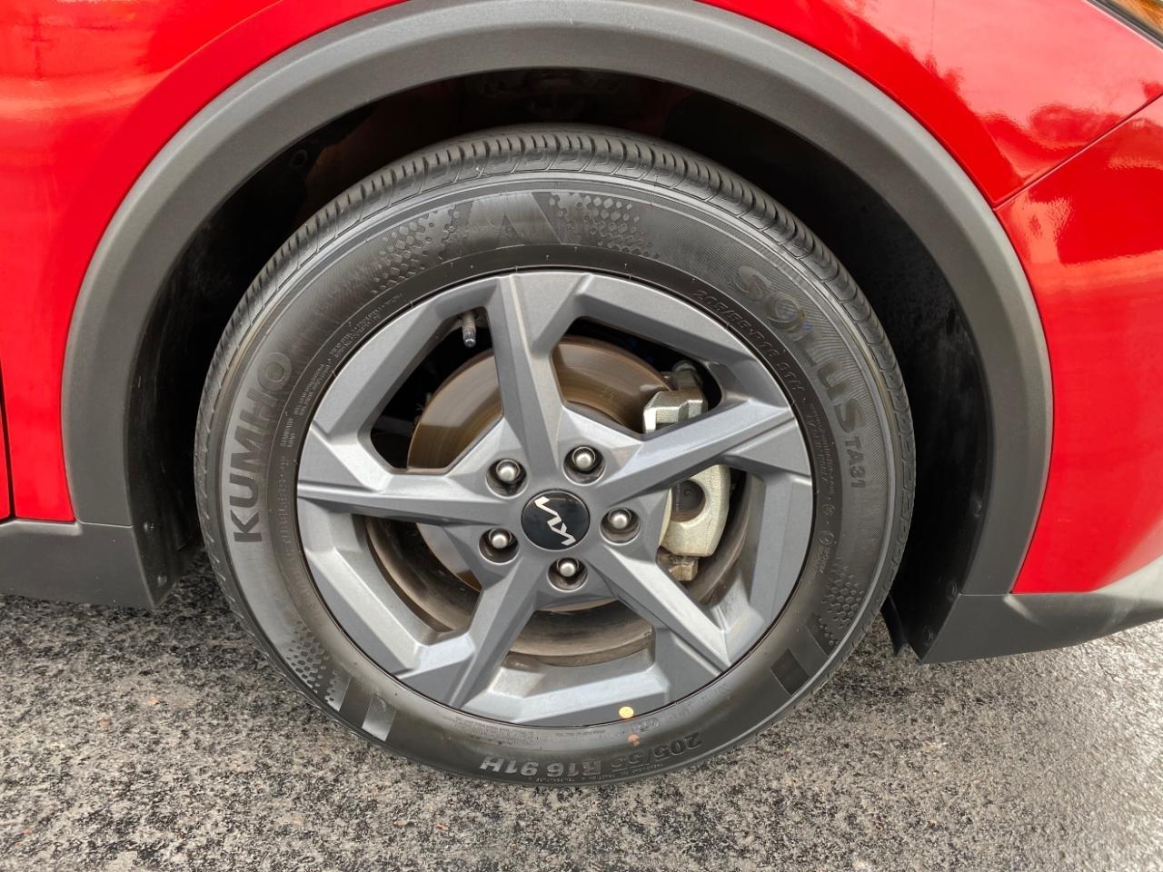 Kia K4 LXS 2025