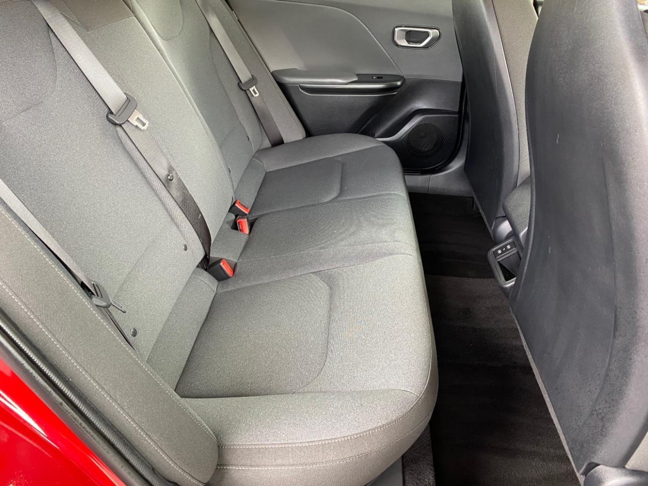 Kia K4 LXS 2025