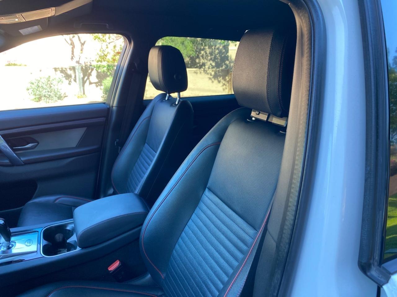 Land Rover Discovery Sport R-Dynamic SE 2022