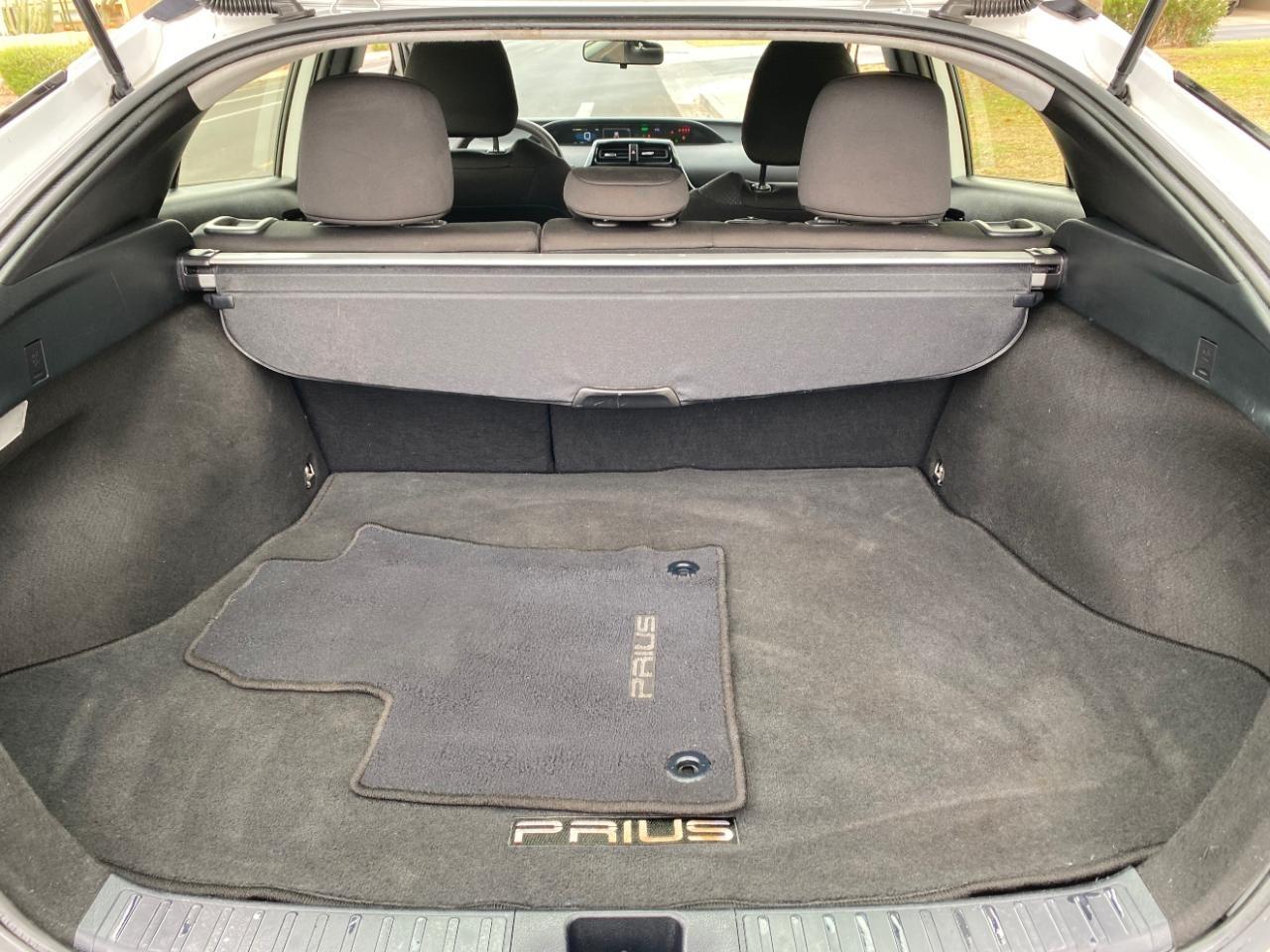 Toyota Prius LE 2022