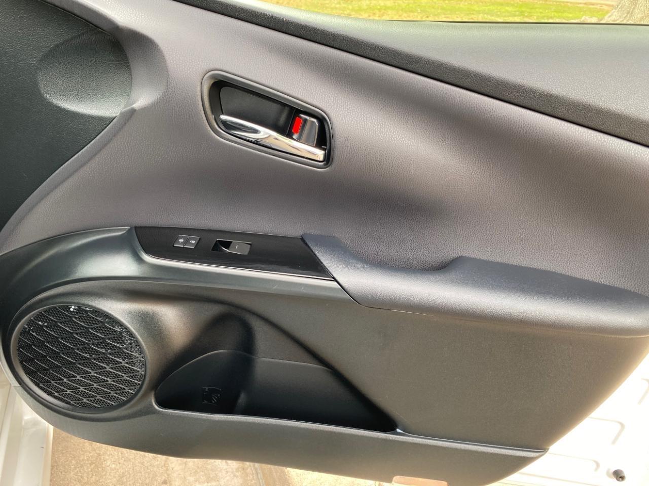 Toyota Prius LE 2022