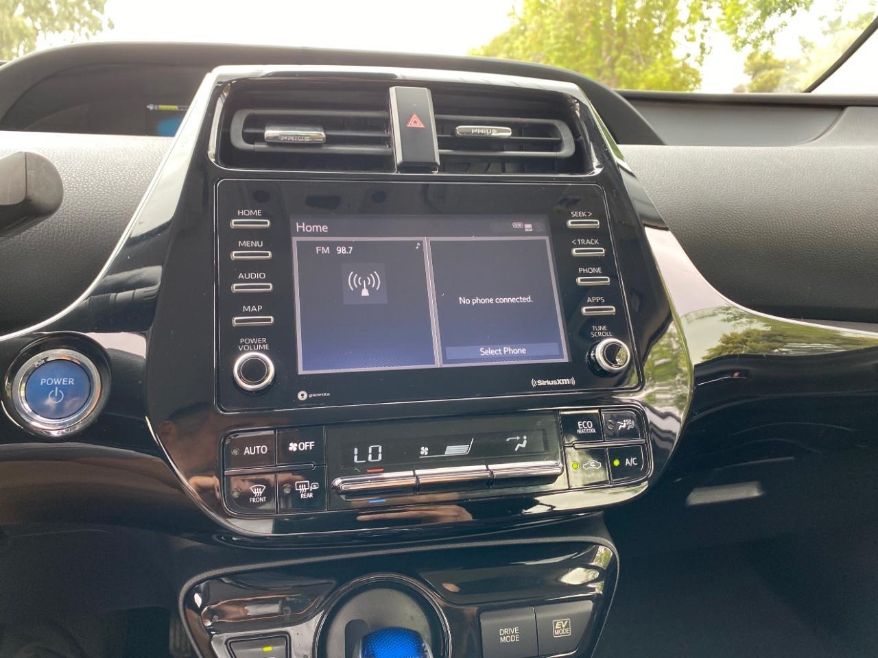 Toyota Prius LE 2022