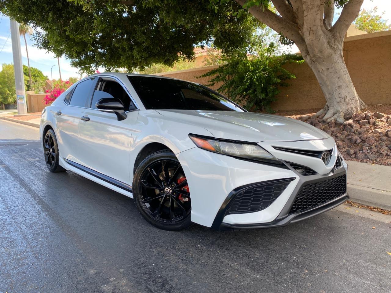 Toyota Camry SE 2023