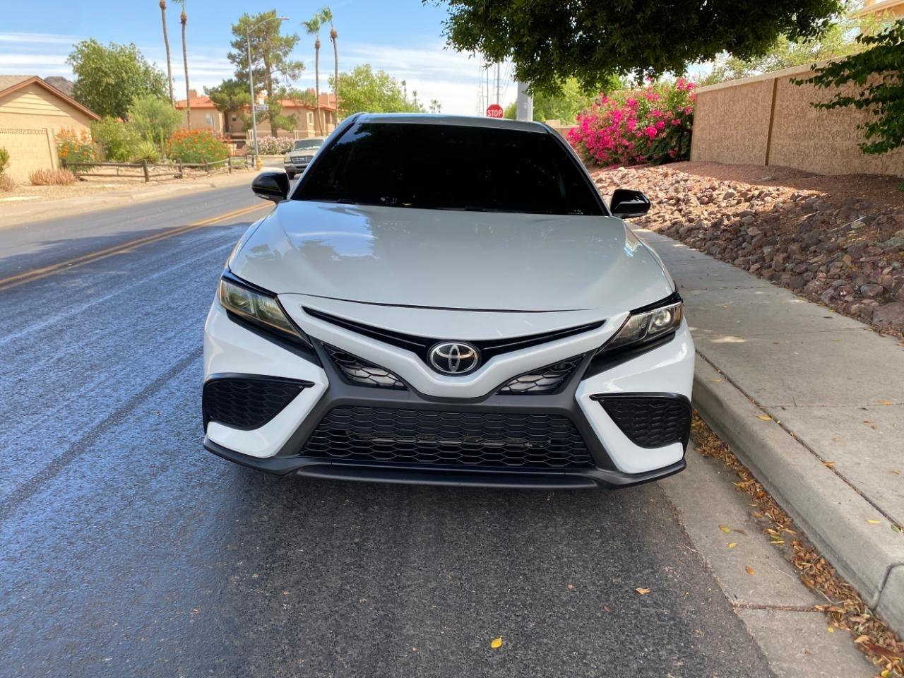 Toyota Camry SE 2023