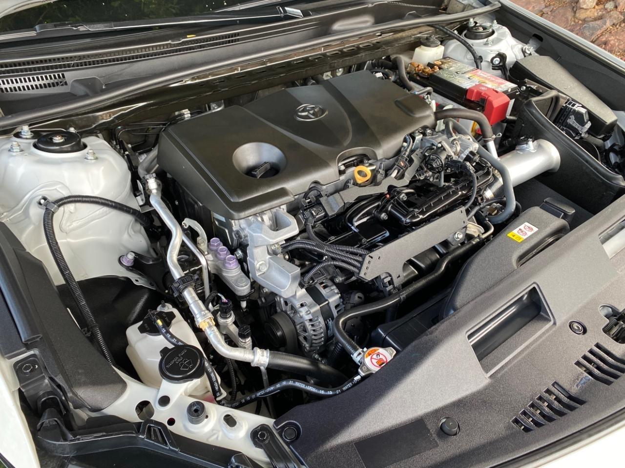 Toyota Camry SE 2023
