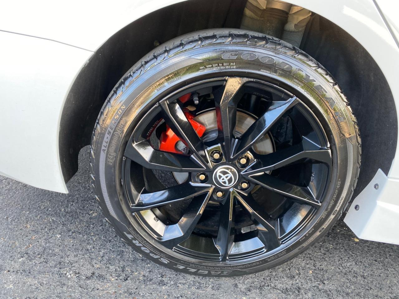 Toyota Camry SE 2023