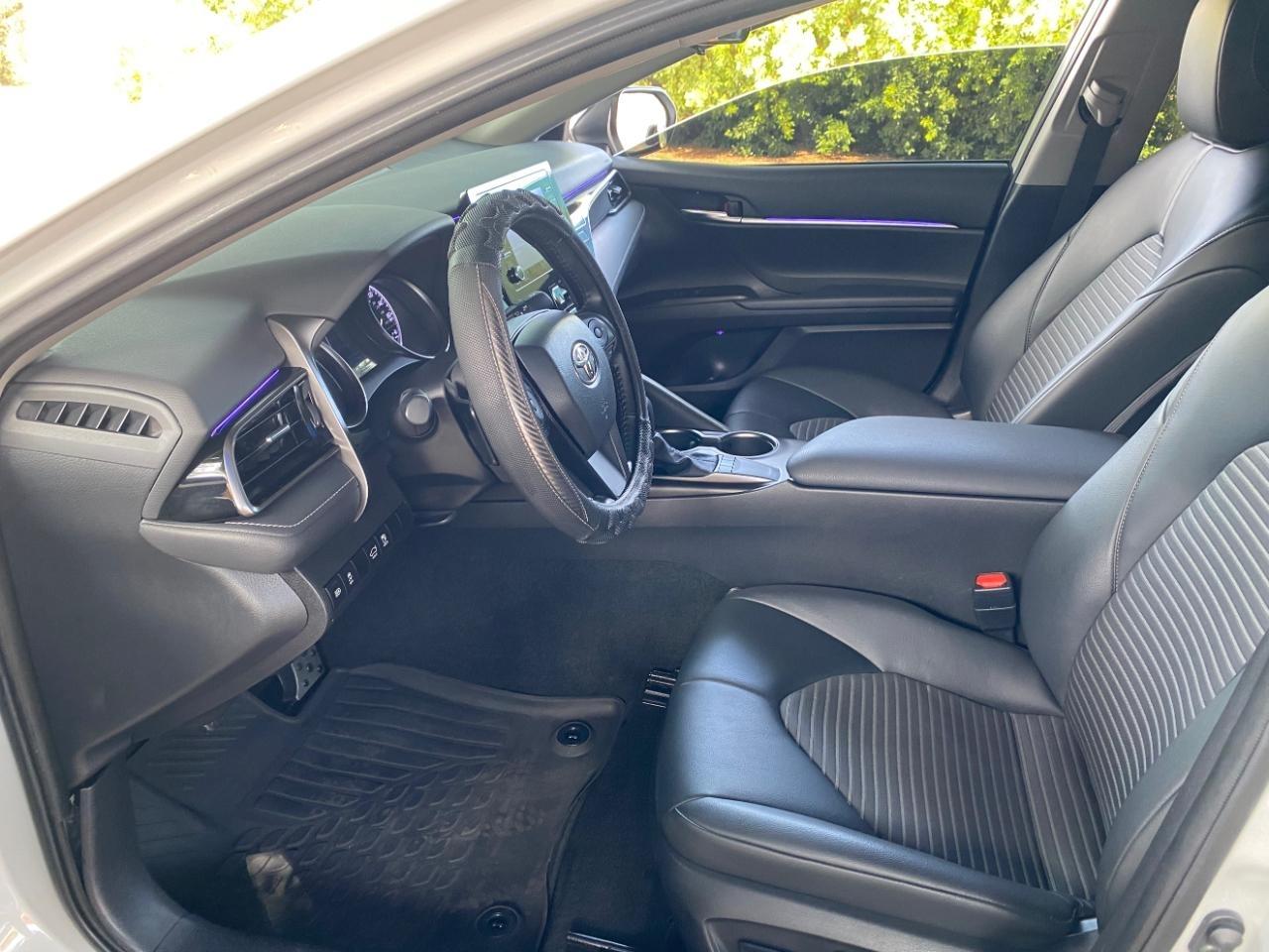Toyota Camry SE 2023