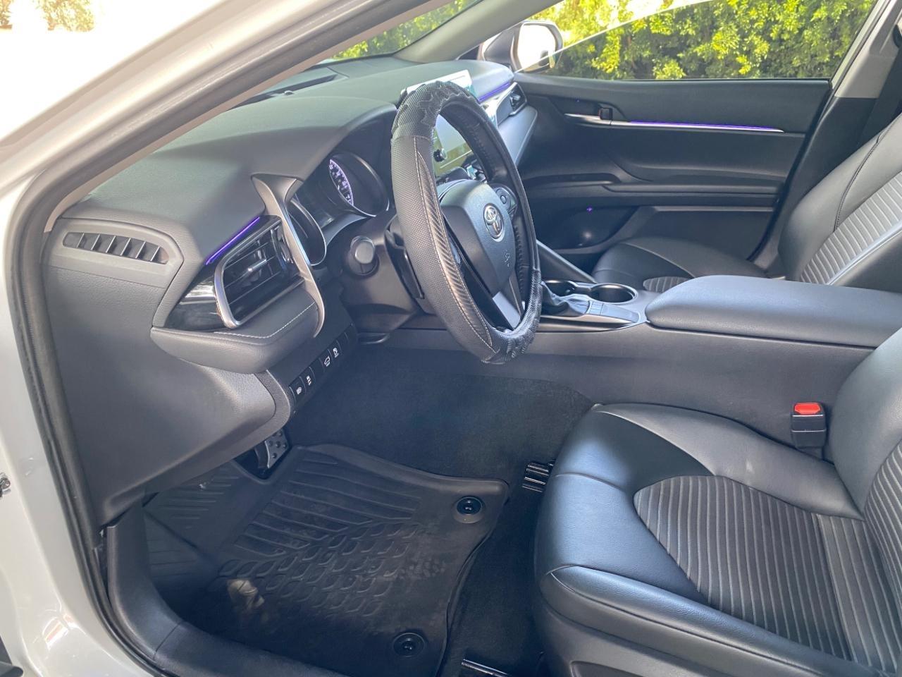 Toyota Camry SE 2023