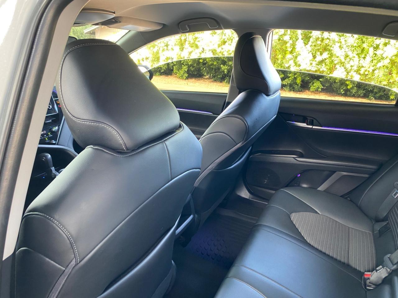 Toyota Camry SE 2023