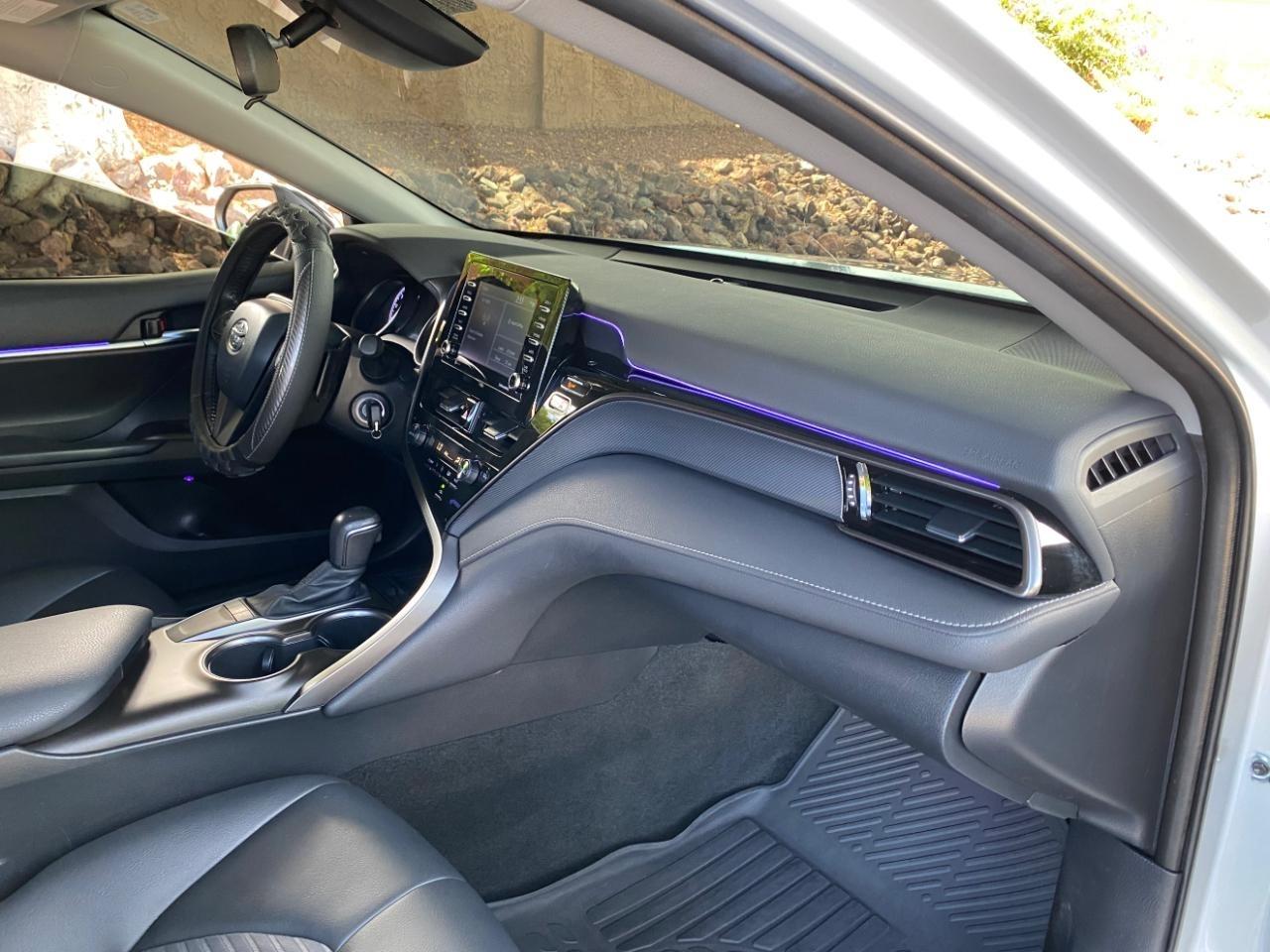 Toyota Camry SE 2023