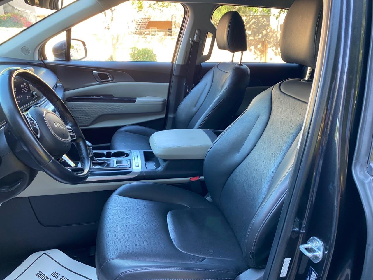 Kia Carnival LX Seat Package 2022