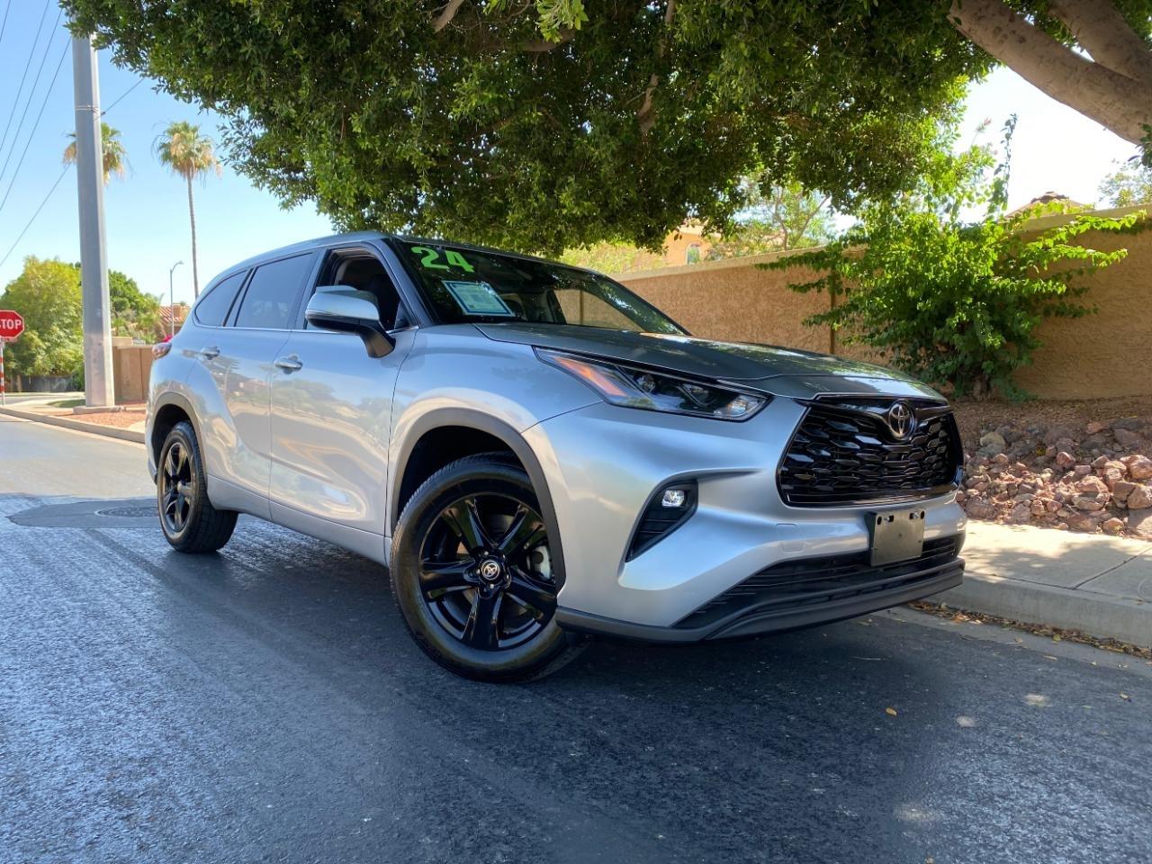 Toyota Highlander XLE 2024