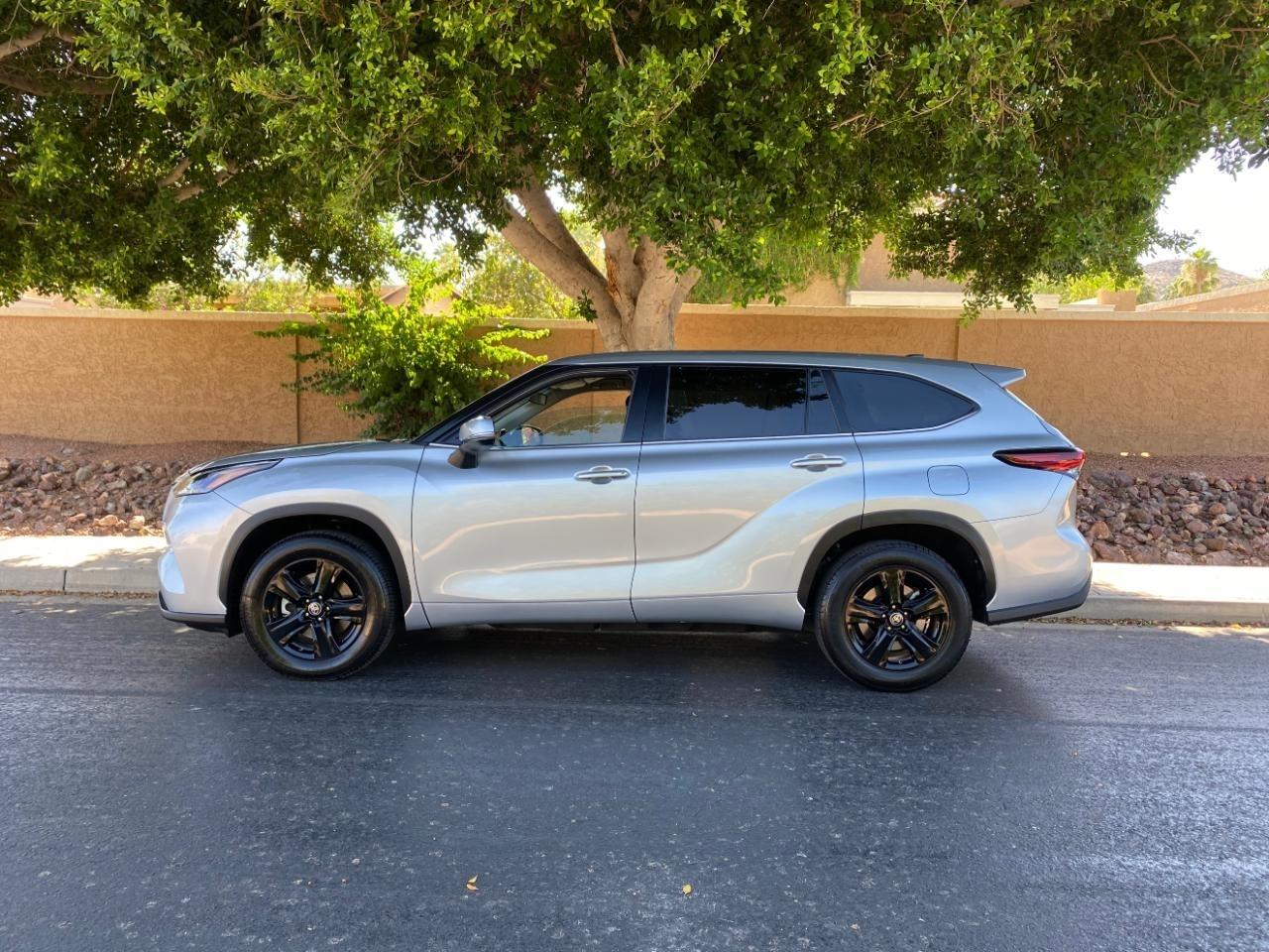 Toyota Highlander XLE 2024