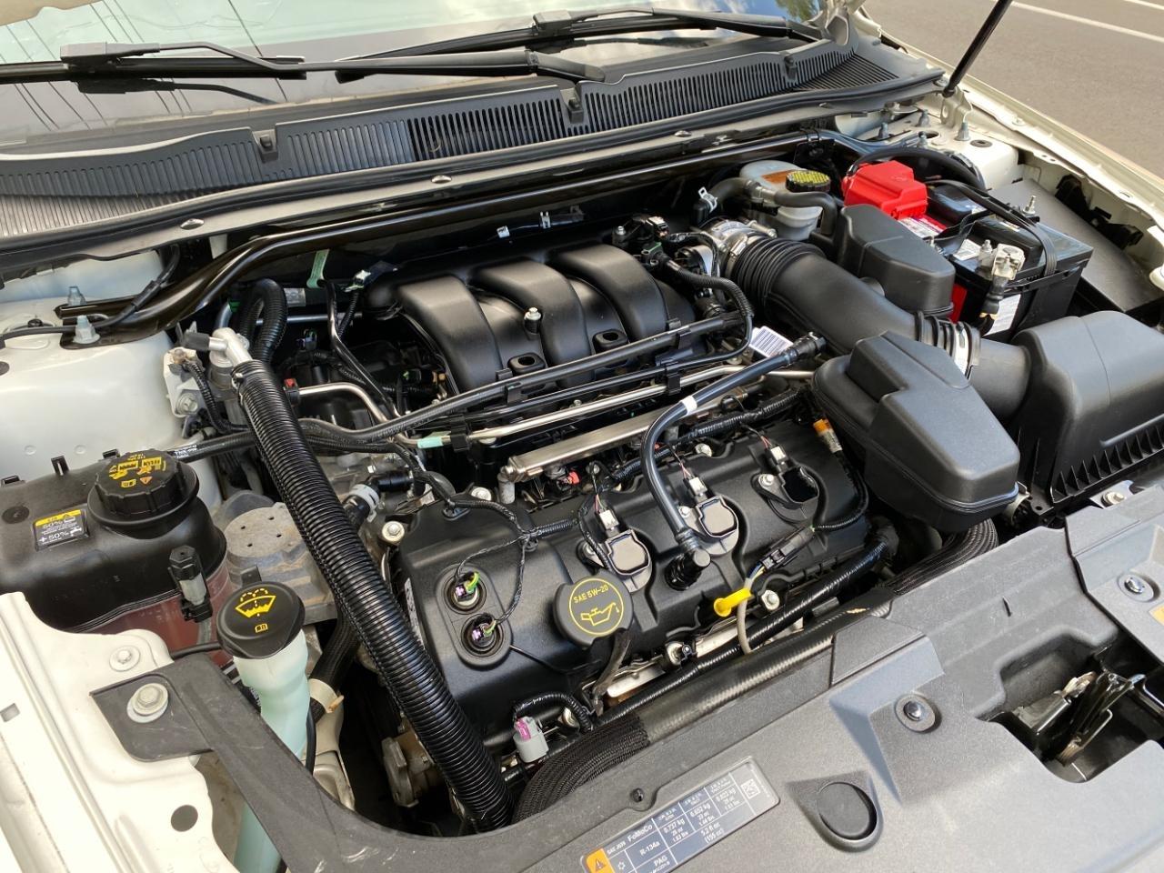 Ford Taurus SE FWD 2018