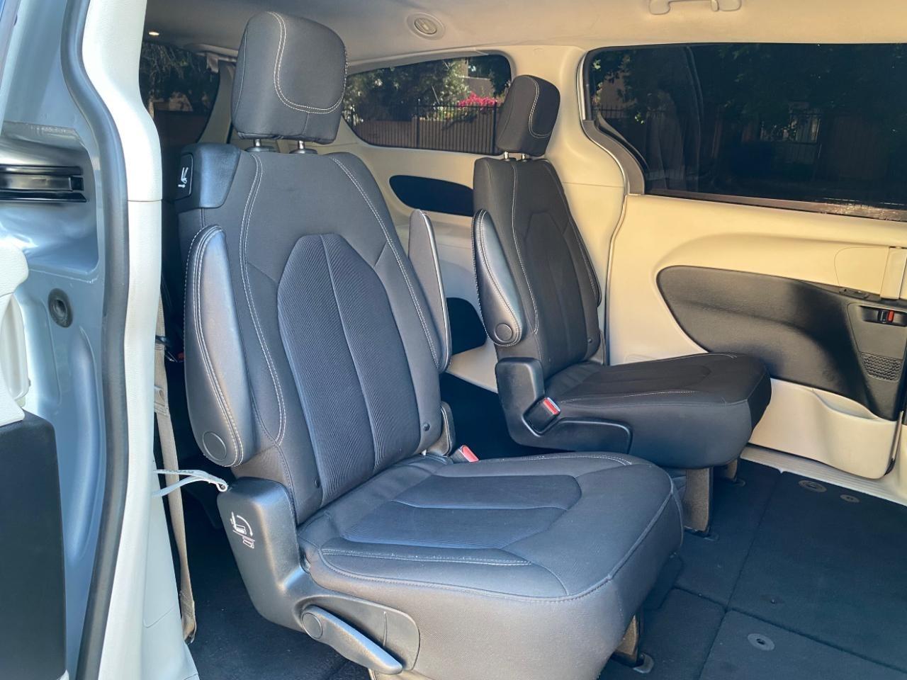 Chrysler Voyager LX 2022