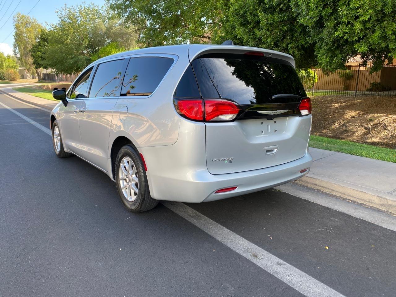 Chrysler Voyager LX 2022