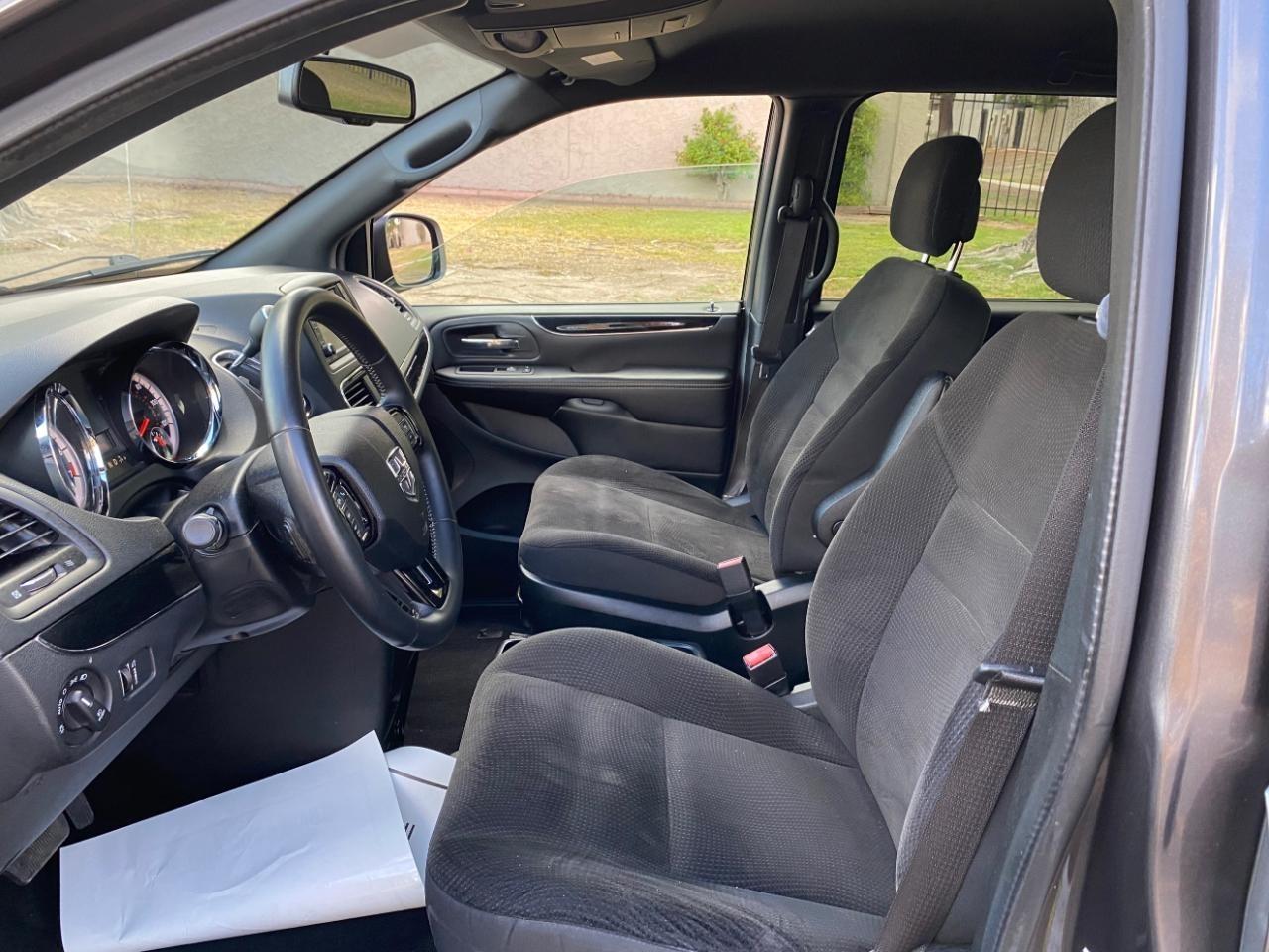 Dodge Grand Caravan SE 2018