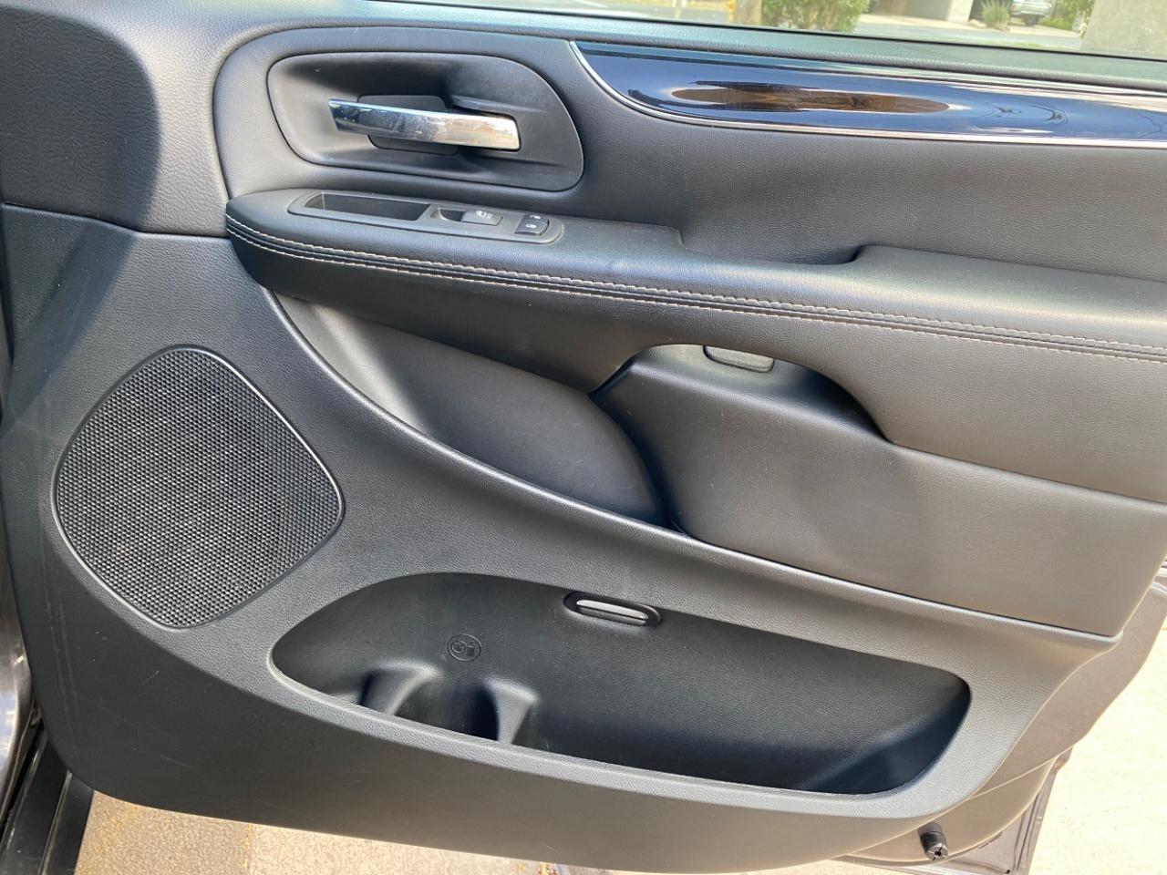 Dodge Grand Caravan SE 2018