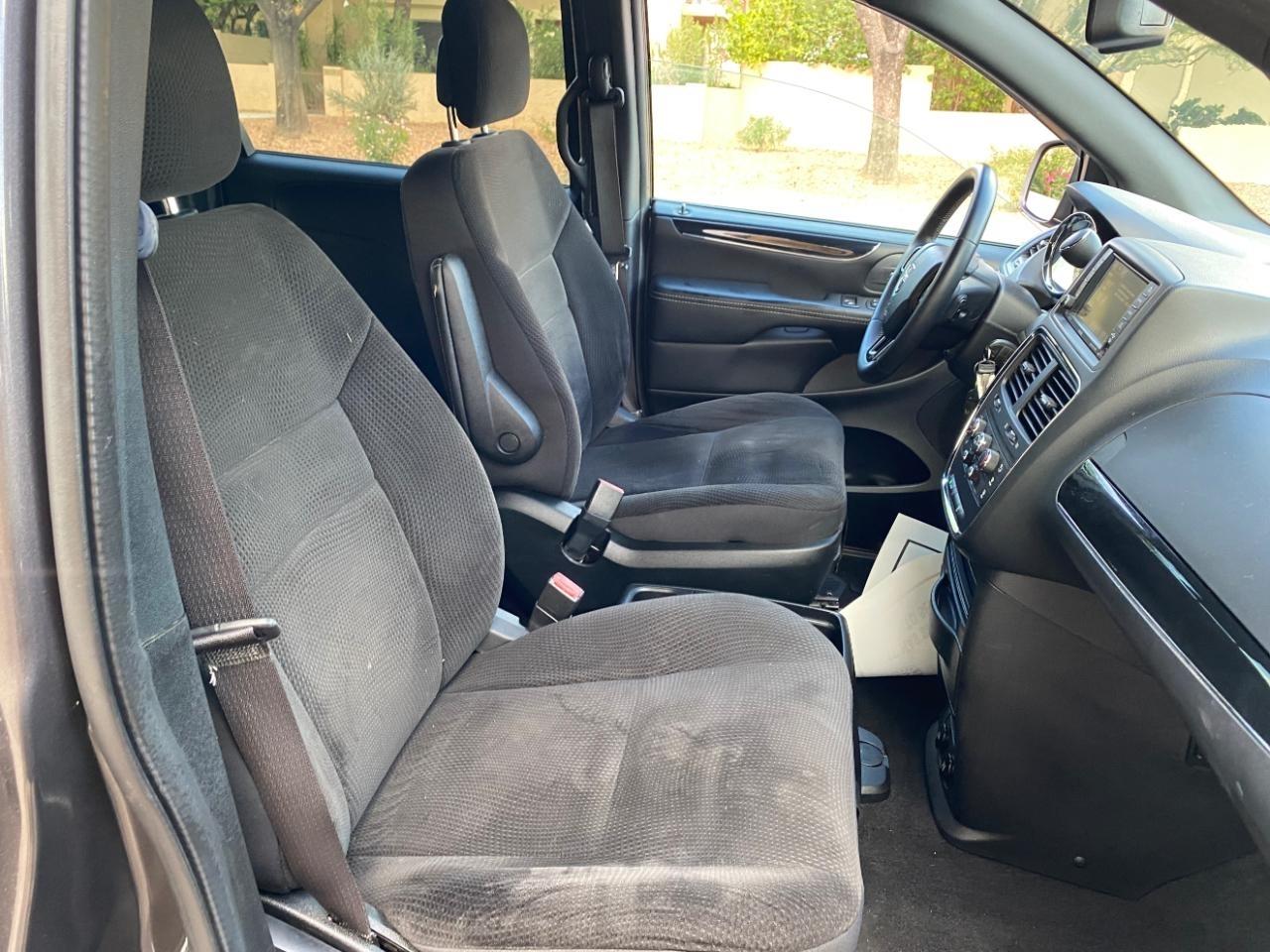 Dodge Grand Caravan SE 2018