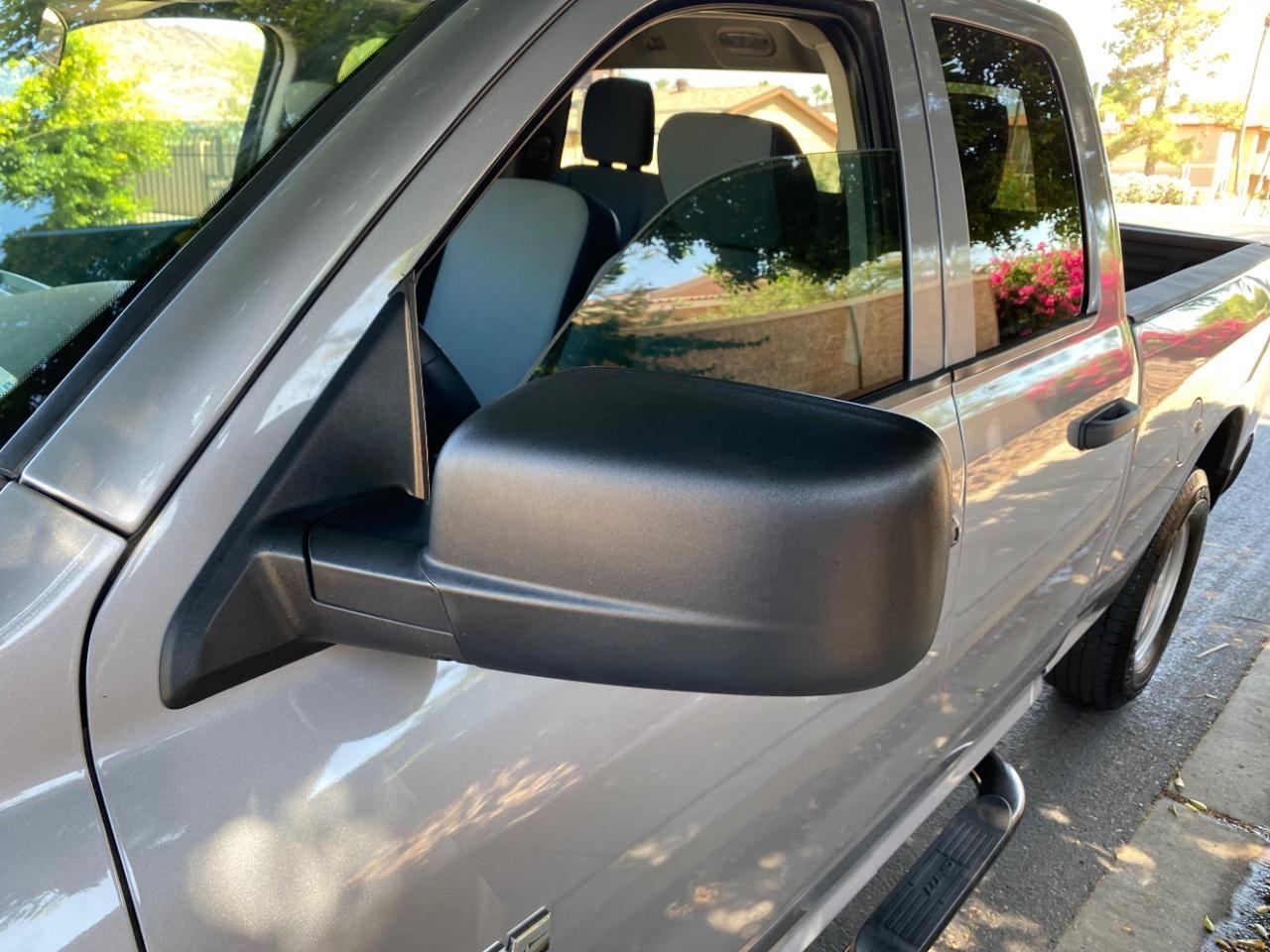 RAM 1500 Classic Tradesman Quad Cab 2WD 2021