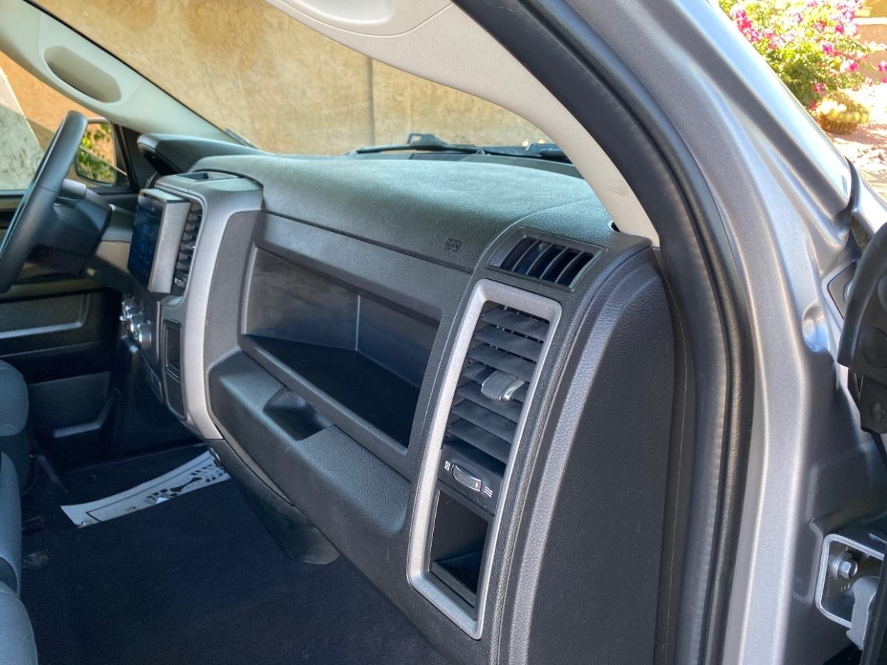 RAM 1500 Classic Tradesman Quad Cab 2WD 2021