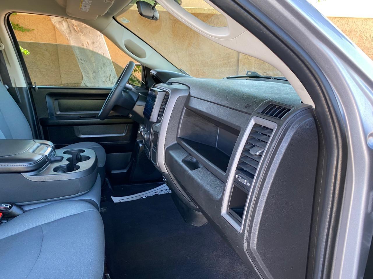 RAM 1500 Classic Tradesman Quad Cab 2WD 2021
