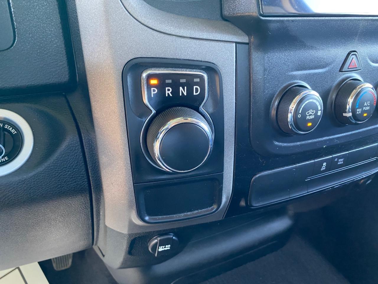 RAM 1500 Classic Tradesman Quad Cab 2WD 2021