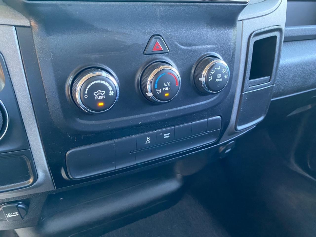 RAM 1500 Classic Tradesman Quad Cab 2WD 2021