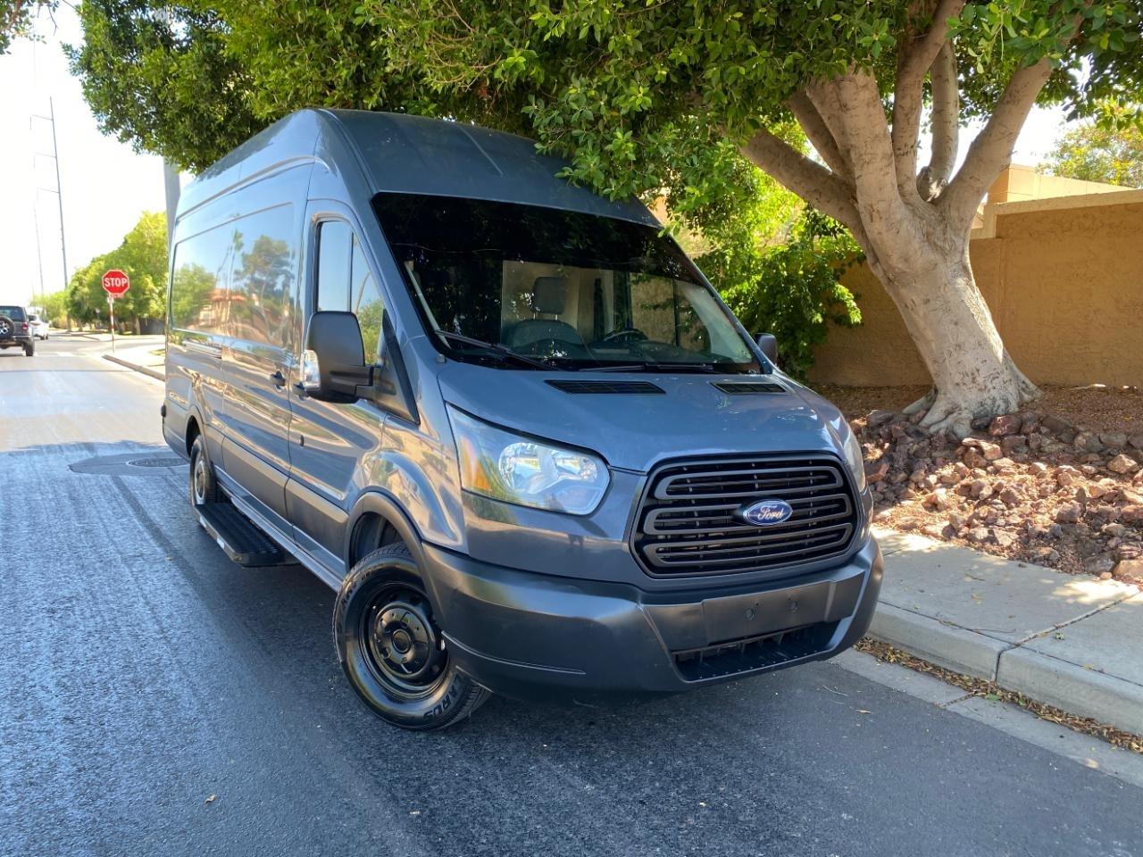 Ford Transit 250 Van High Roof w/Sliding Pass. 148-in. WB EL 2019