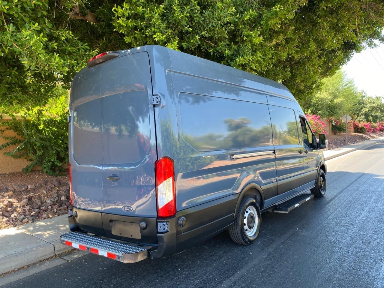 Ford Transit 250 Van High Roof w/Sliding Pass. 148-in. WB EL 2019