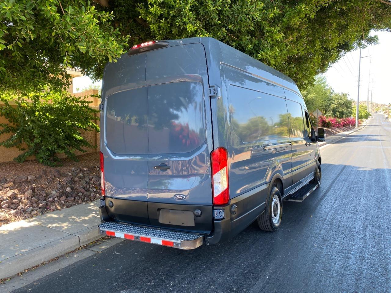Ford Transit 250 Van High Roof w/Sliding Pass. 148-in. WB EL 2019