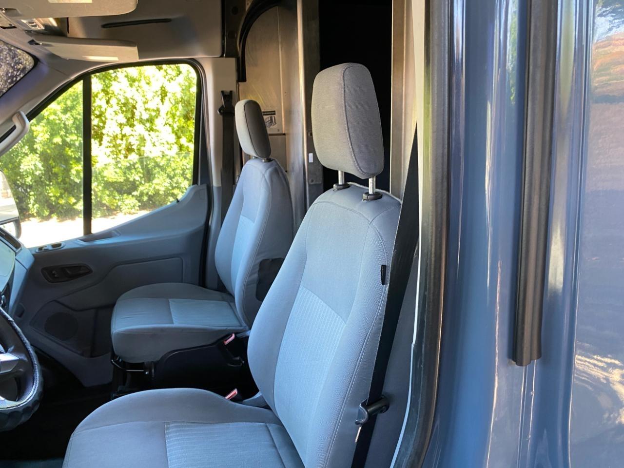 Ford Transit 250 Van High Roof w/Sliding Pass. 148-in. WB EL 2019