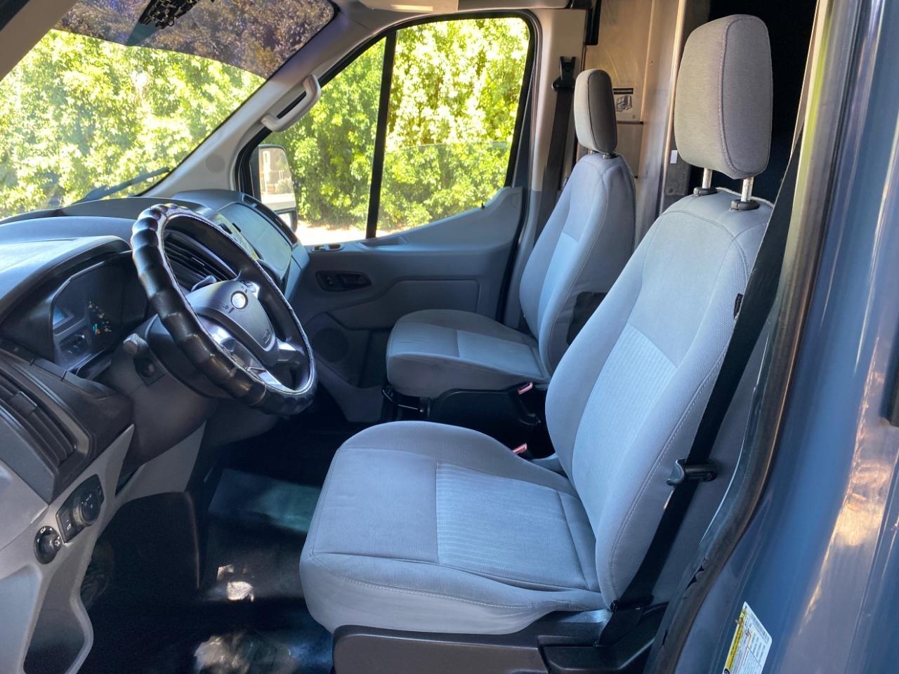 Ford Transit 250 Van High Roof w/Sliding Pass. 148-in. WB EL 2019