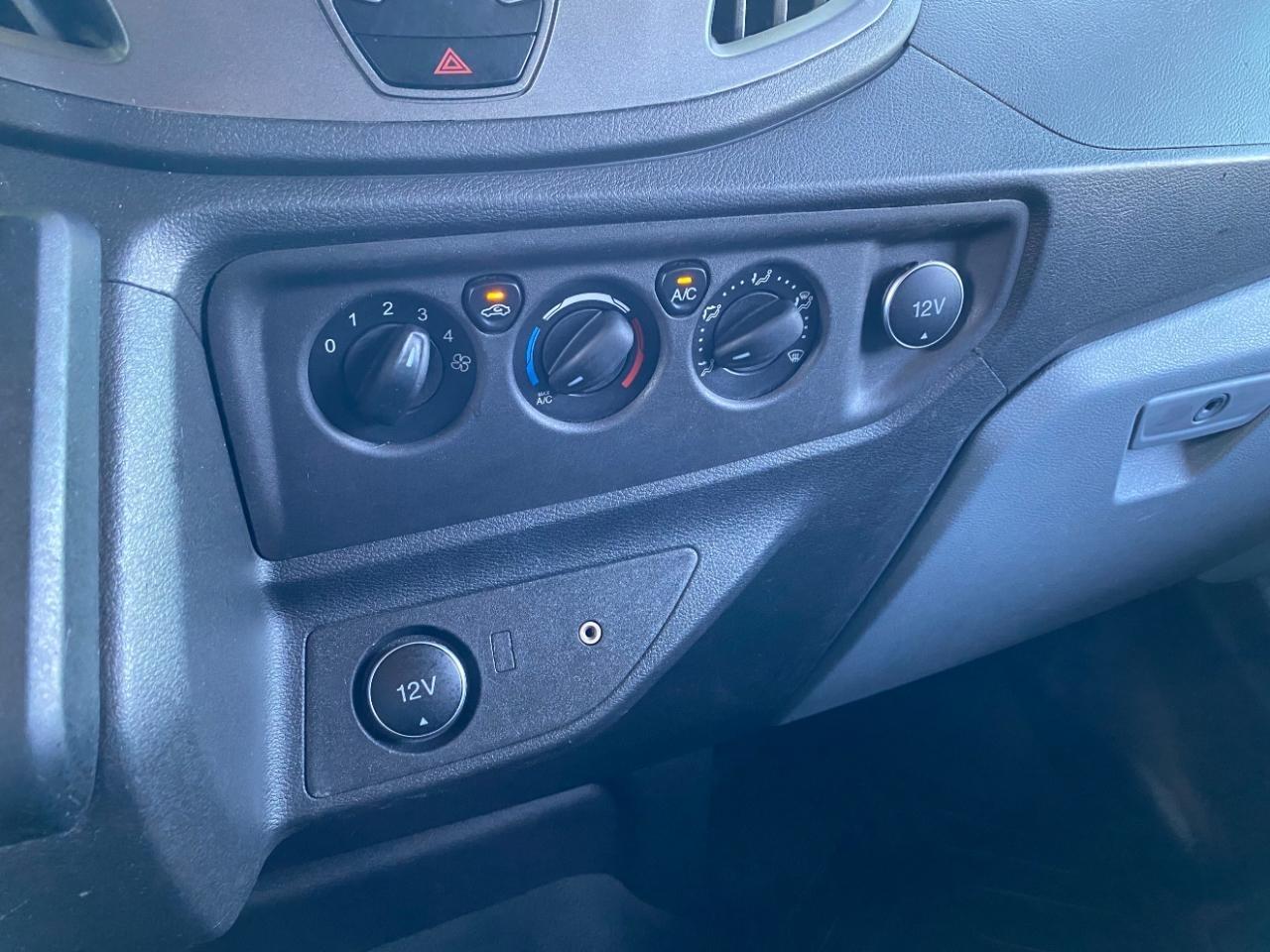 Ford Transit 250 Van High Roof w/Sliding Pass. 148-in. WB EL 2019