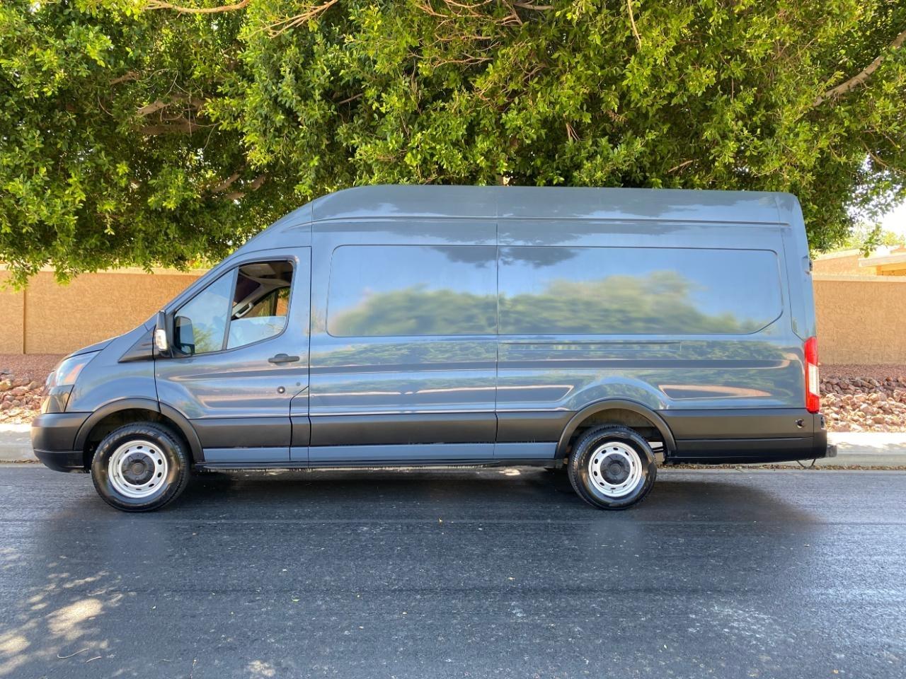 Ford Transit 250 Van High Roof w/Sliding Pass. 148-in. WB EL 2019