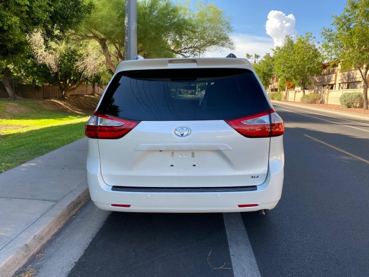 Toyota Sienna XLE Premium FWD 8-Passenger V6 2015