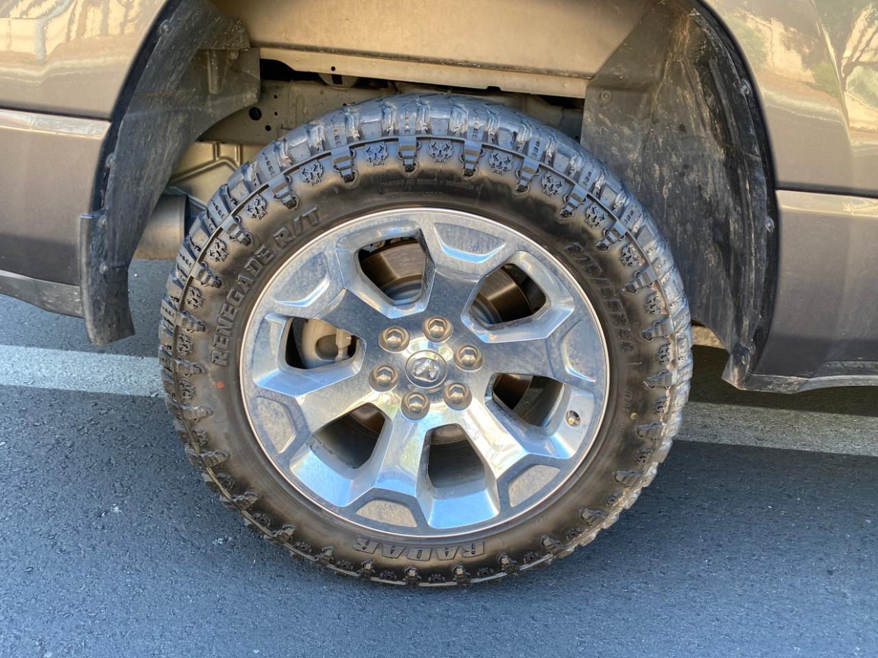 RAM 1500 Big Horn Crew Cab SWB 4WD 2021