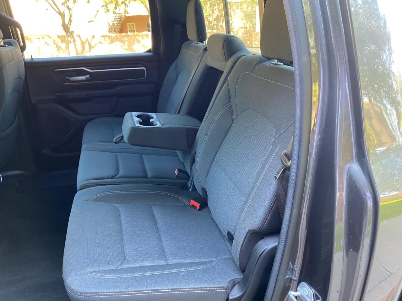 RAM 1500 Big Horn Crew Cab SWB 4WD 2021