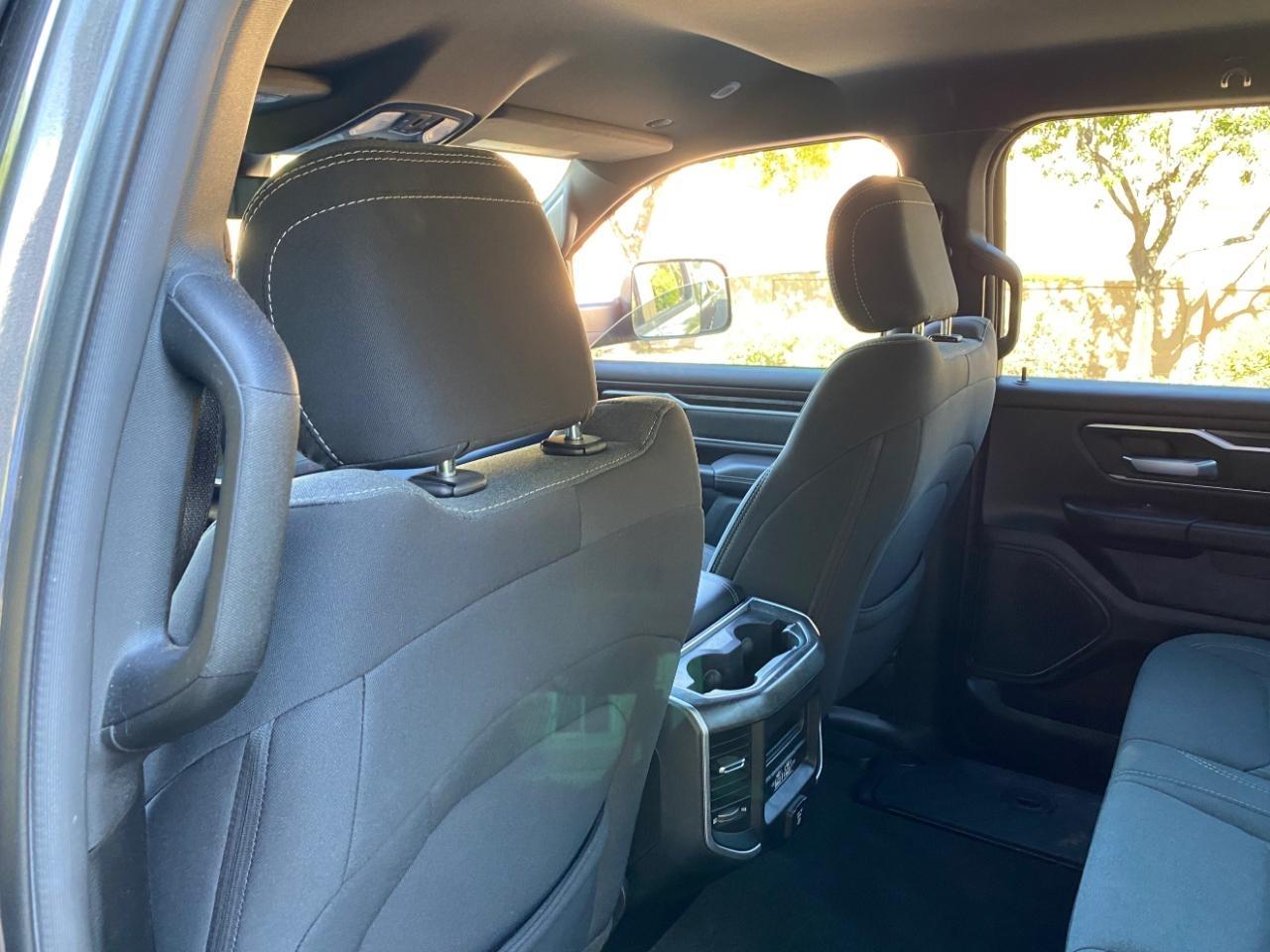 RAM 1500 Big Horn Crew Cab SWB 4WD 2021