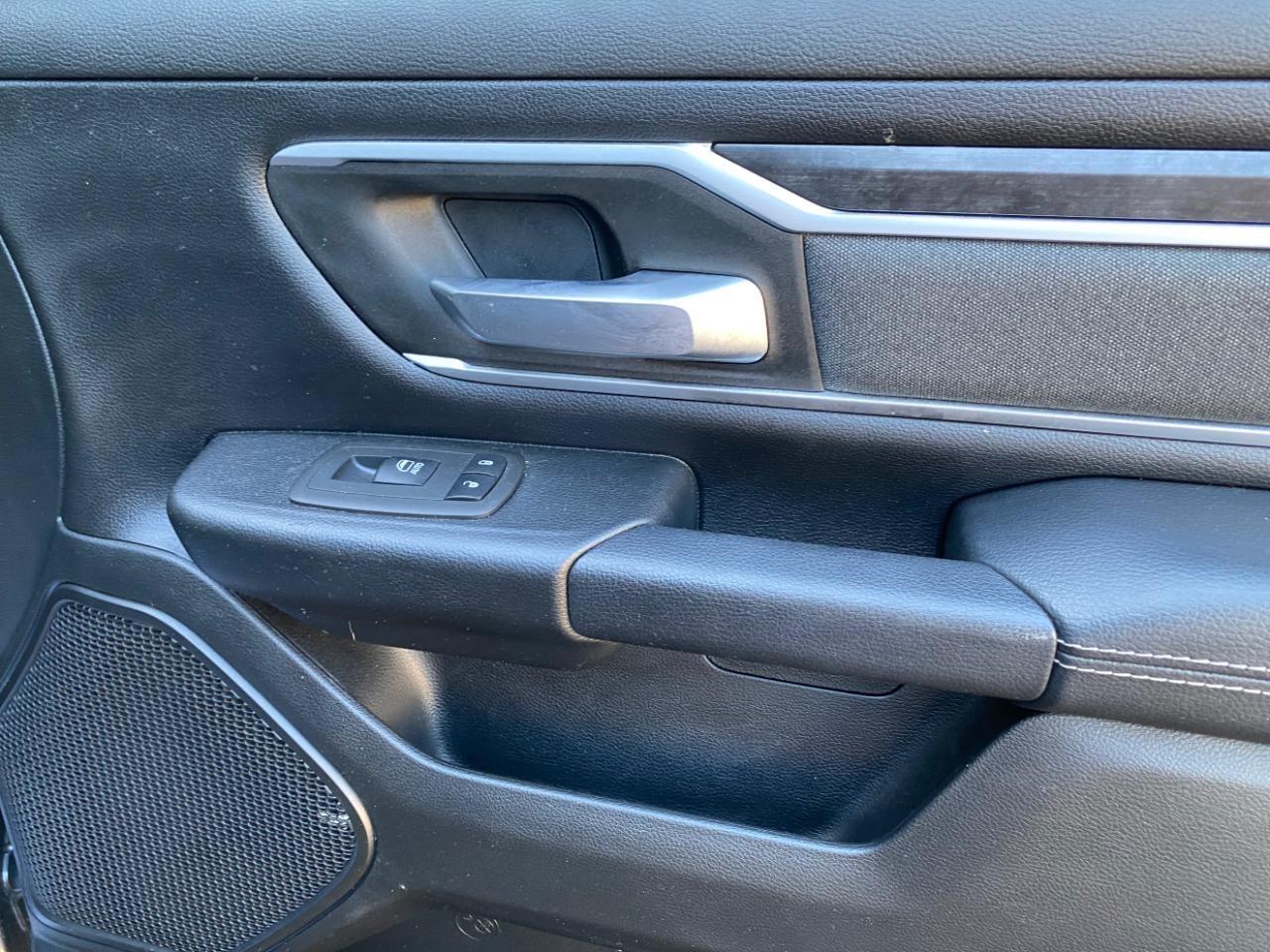RAM 1500 Big Horn Crew Cab SWB 4WD 2021