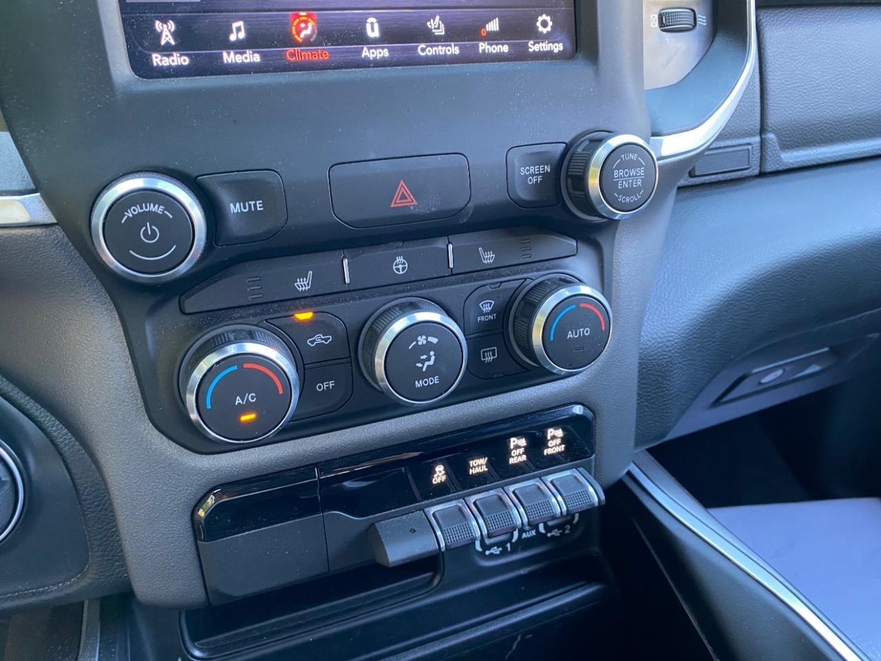 RAM 1500 Big Horn Crew Cab SWB 4WD 2021