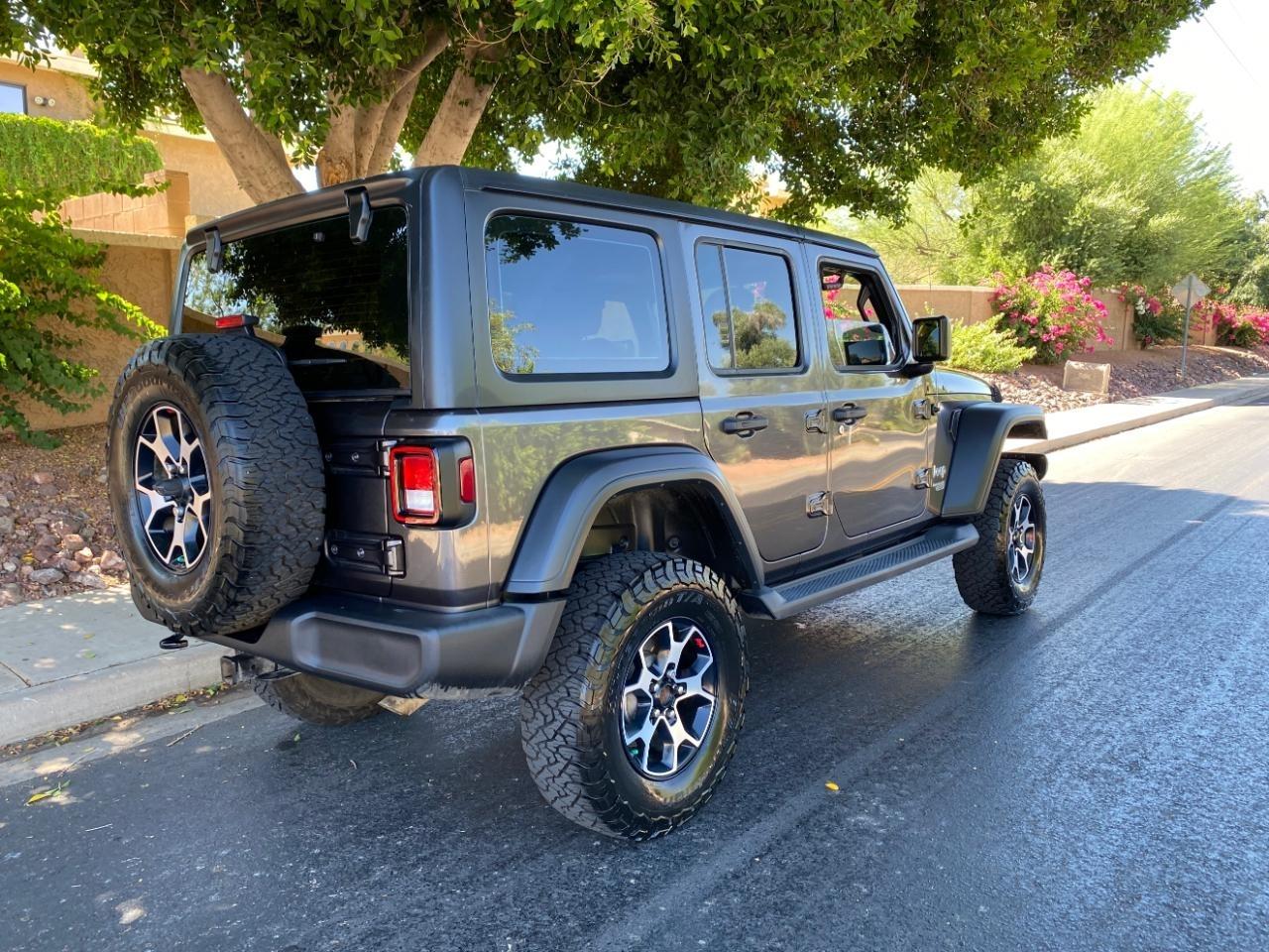 Jeep Wrangler Unlimited Sport 2018