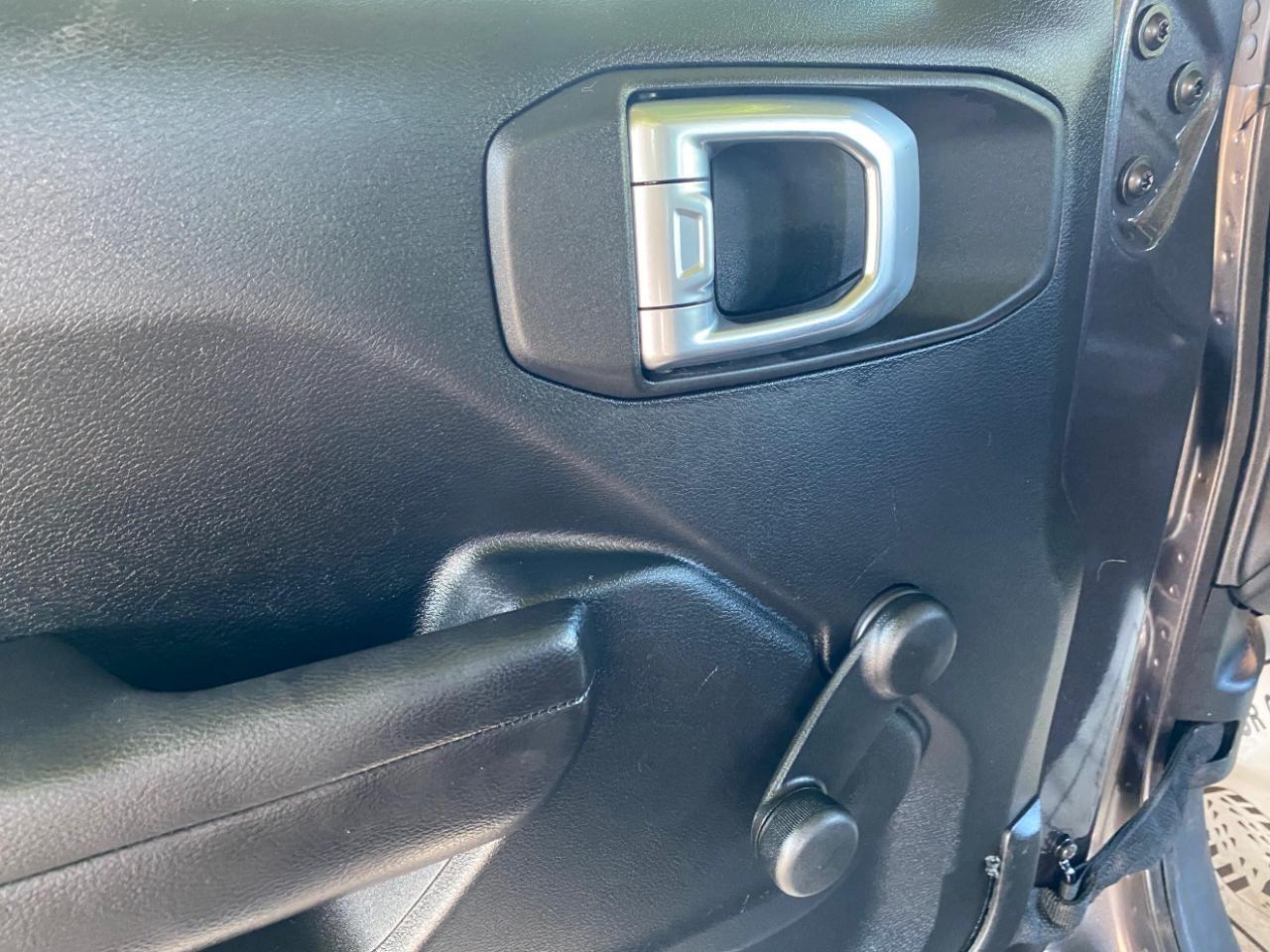Jeep Wrangler Unlimited Sport 2018