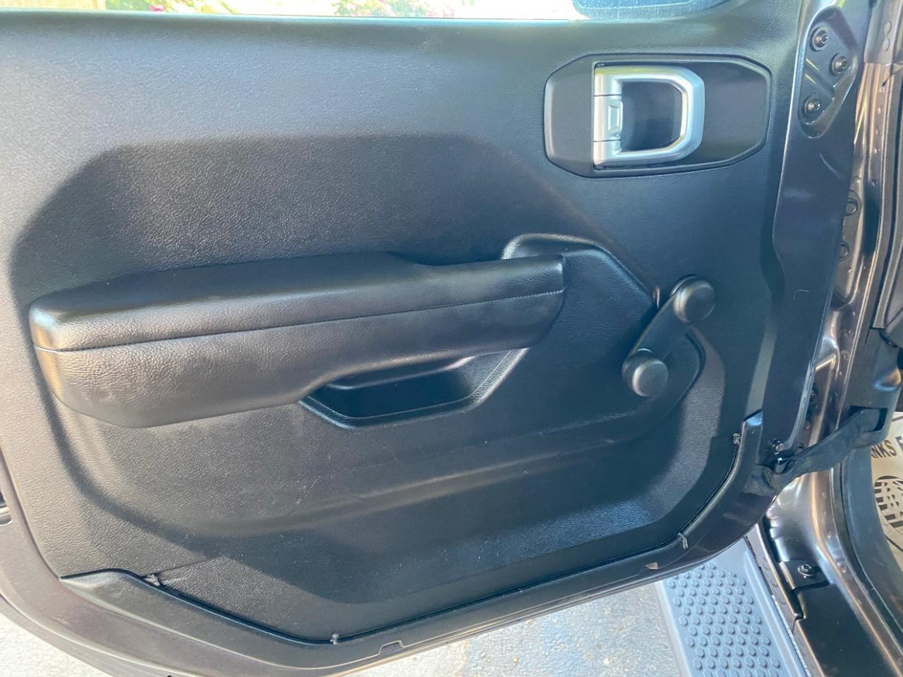 Jeep Wrangler Unlimited Sport 2018