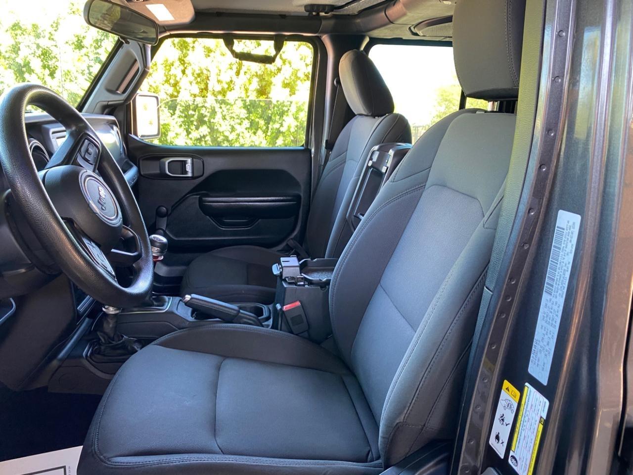 Jeep Wrangler Unlimited Sport 2018