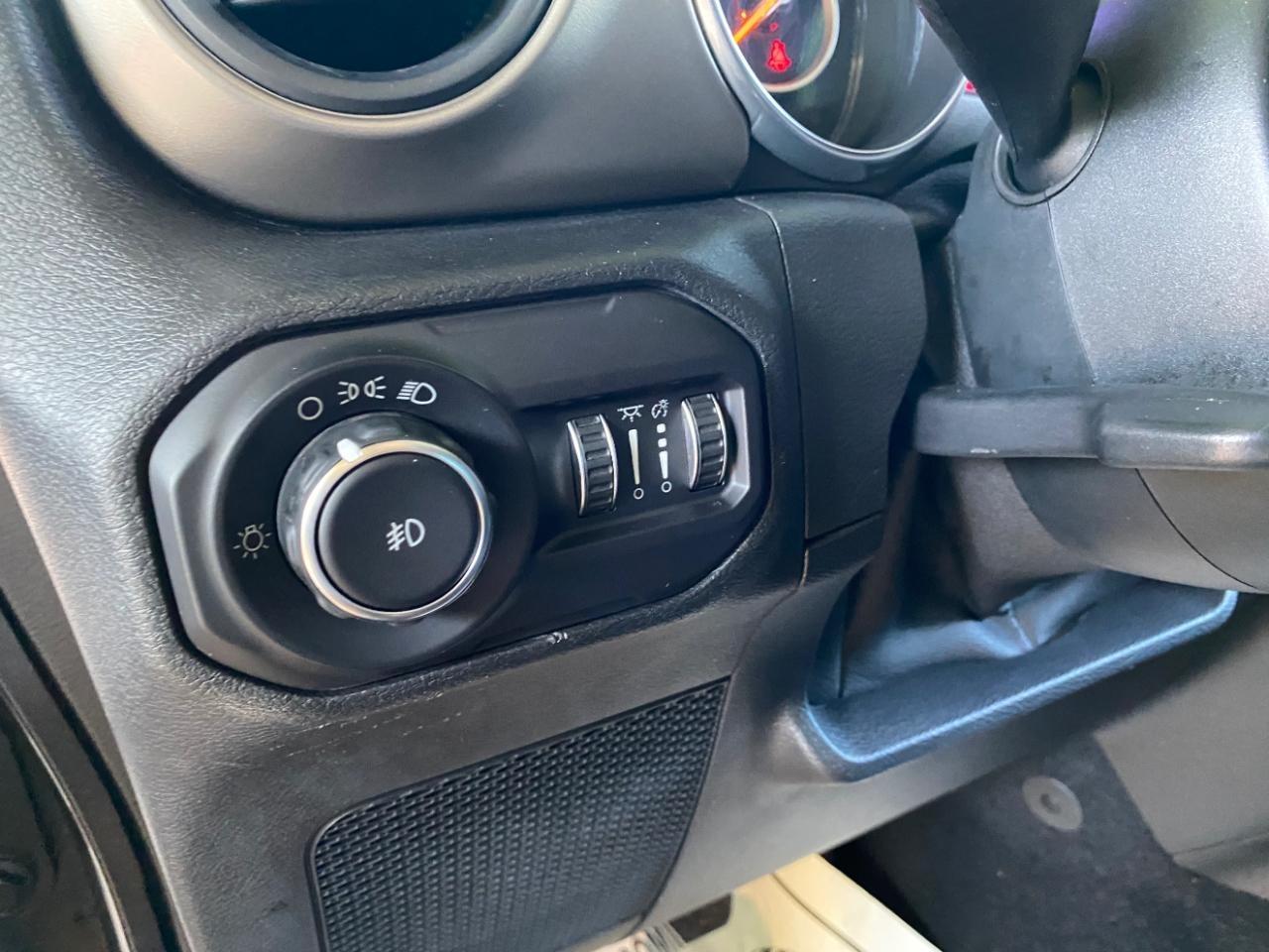 Jeep Wrangler Unlimited Sport 2018