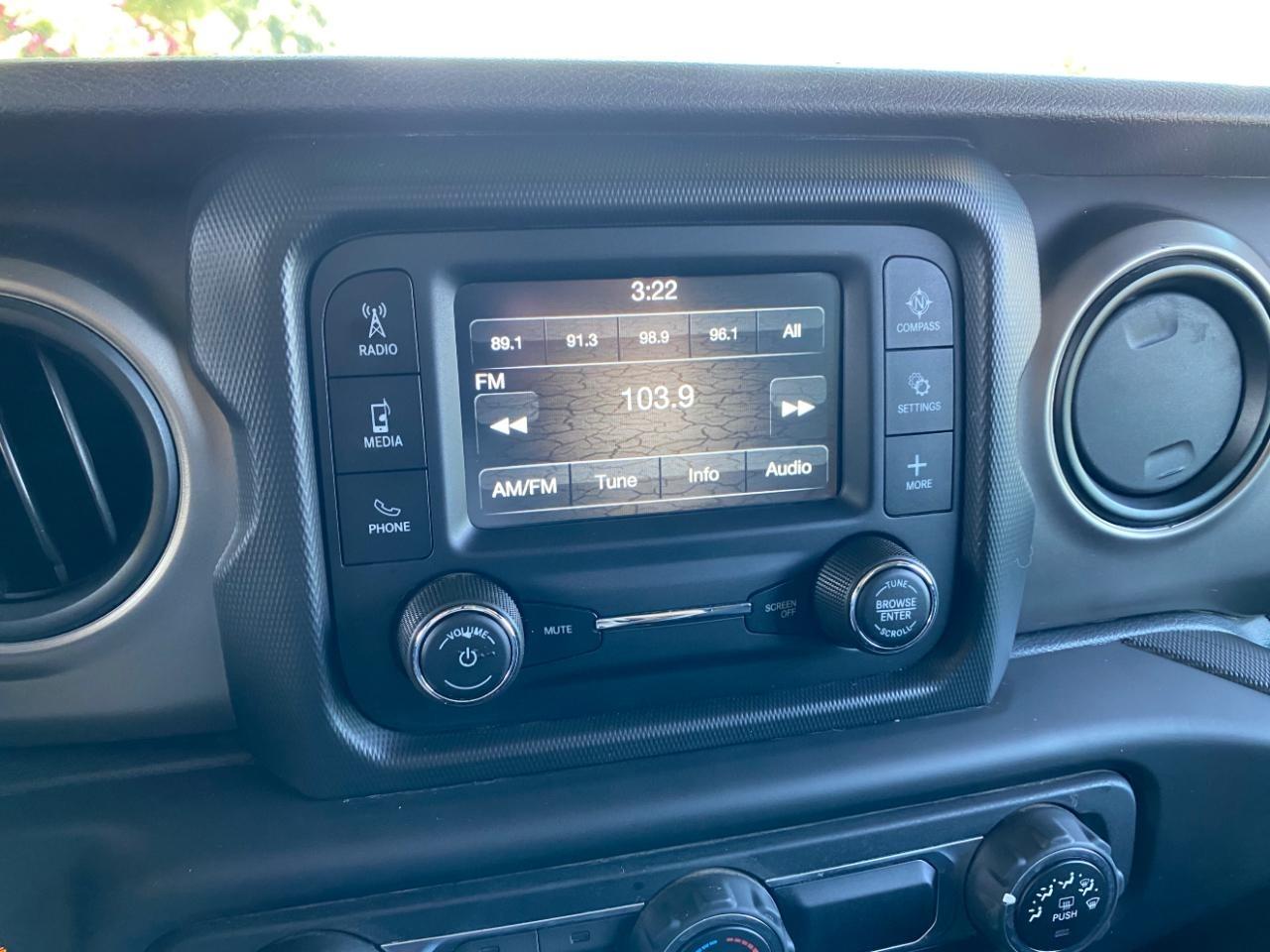 Jeep Wrangler Unlimited Sport 2018