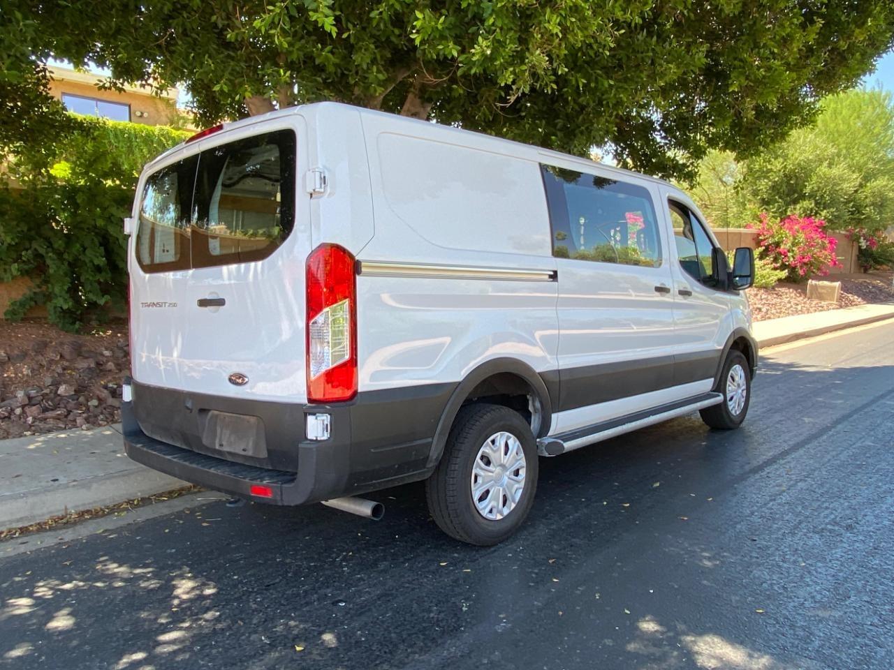 Ford Transit 250 Van 2025