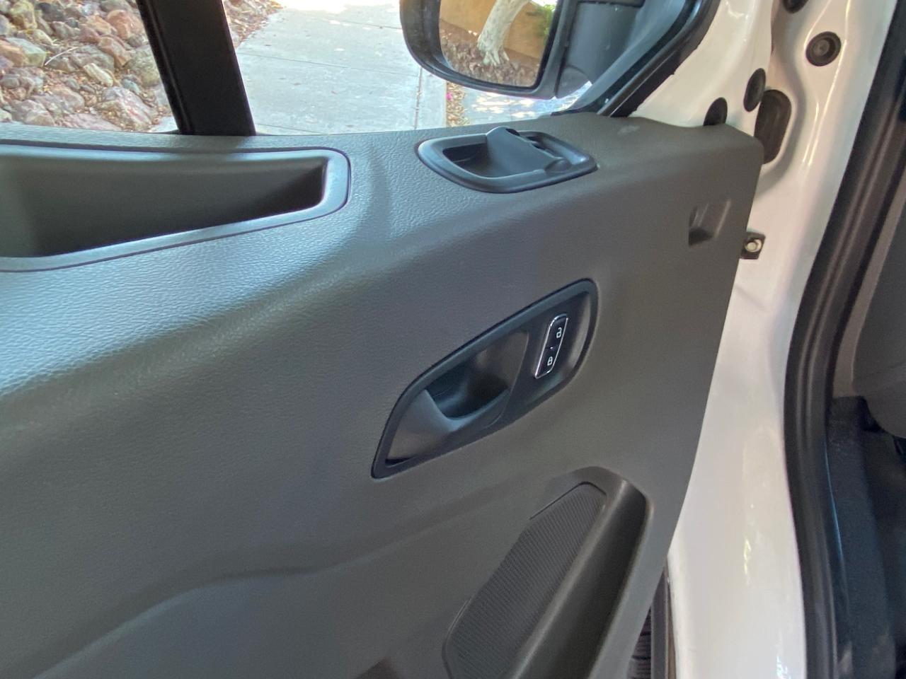 Ford Transit 250 Van 2025